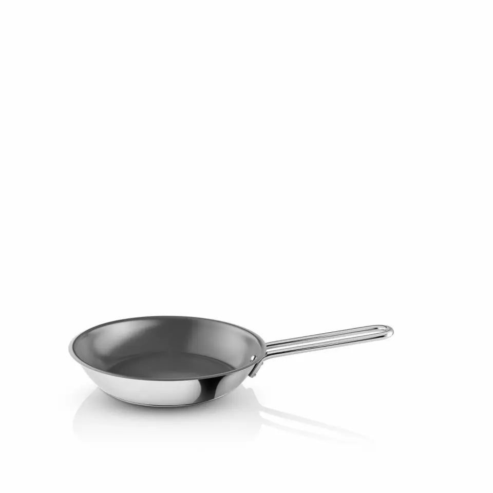 Eva Solo Stainless Steel Bratpfanne 20 cm Slip-Let® Laser Titanium